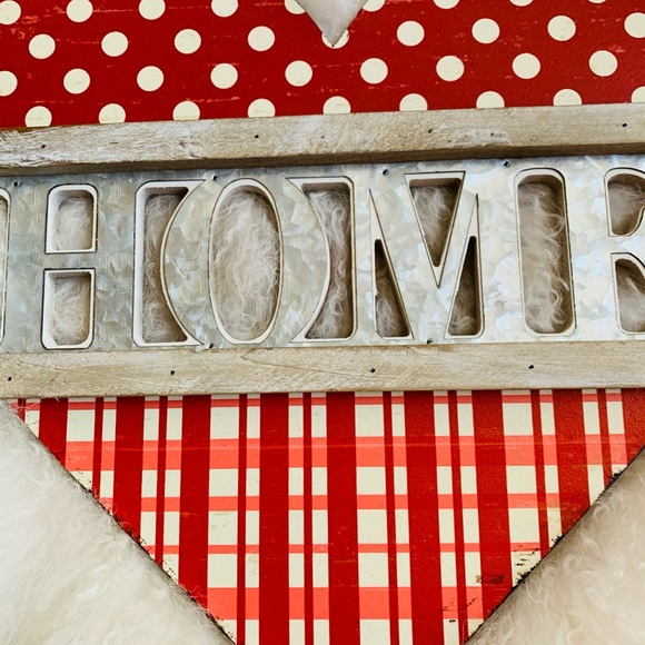 Heart H-O-M-E Sign - Picture 4 of 8